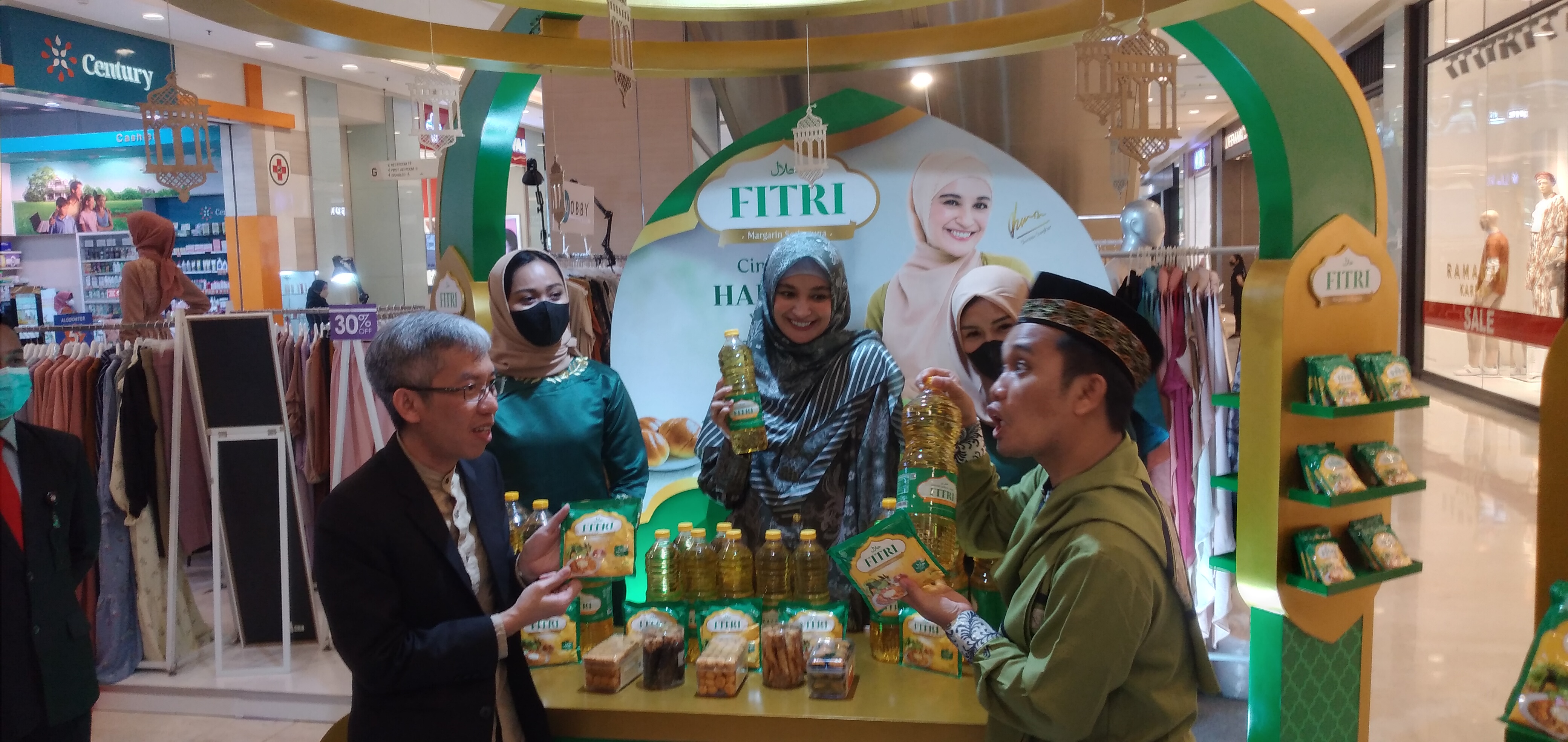 Peluncuran Margarin Halal Serba Guna Fitri Dihadiri Ustaz Mualana dan Shireen Sungkar